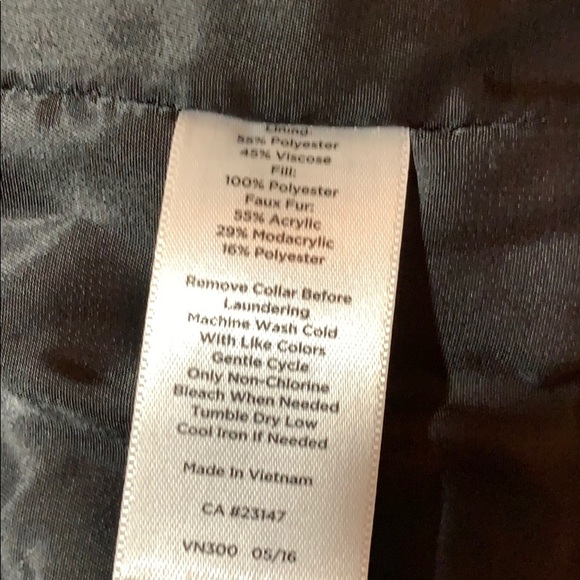 TALBOTS Motoblack puffer vest SZ M- collar - Picture 8 of 8